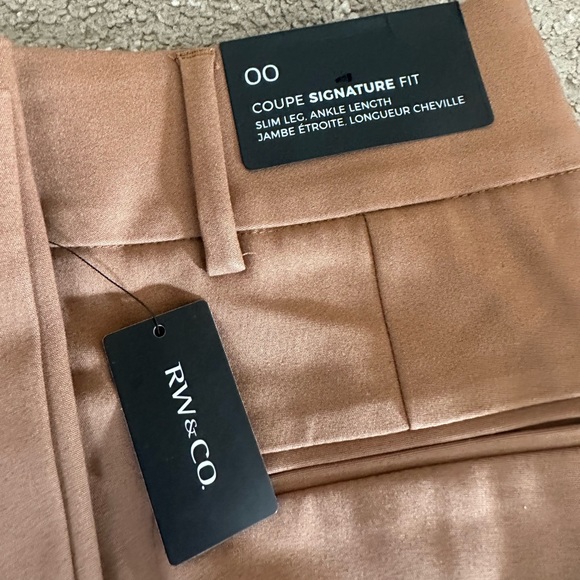 Lot 3 brand new dress pants - bulk clothing for keeping or reselling - Picture 11 of 11